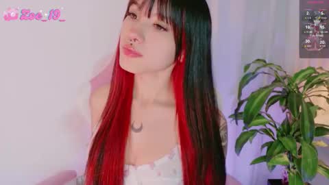 Zoe  online show from February 13, 12:23 am