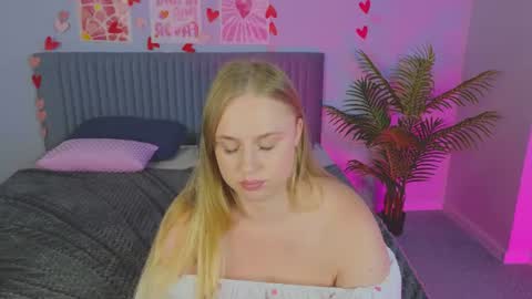Amyy online show from July 5, 3:35 am