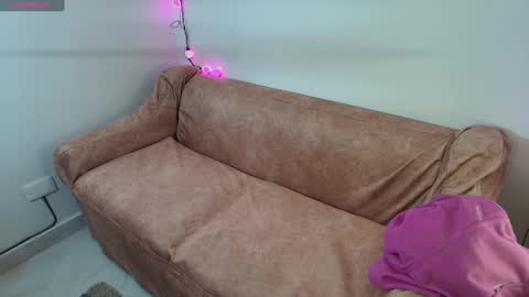 tell me jess   online show from February 1, 6:19 pm