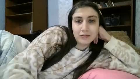 cutekattie online show from December 1, 7:34 am