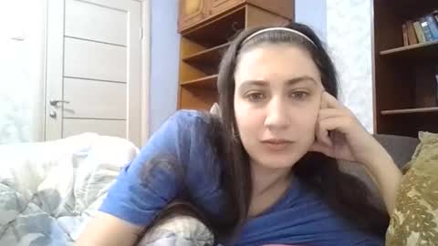 cutekattie online show from November 18, 2:45 am