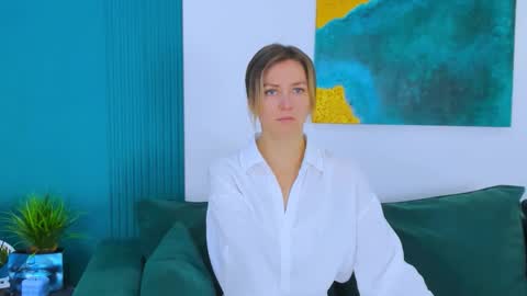 cutemirage online show from October 9, 2:43 pm