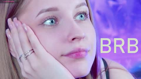 Rina online show from February 3, 5:27 am