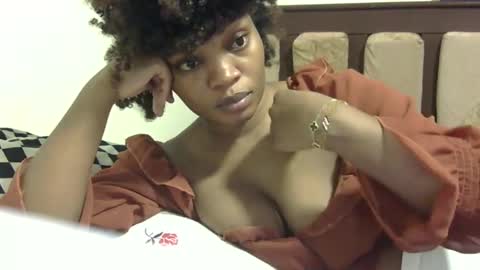 Snapshot of cutermilly chatting on December 8, 9:08 pm cutermilly online show from December 8, 9:08 pm