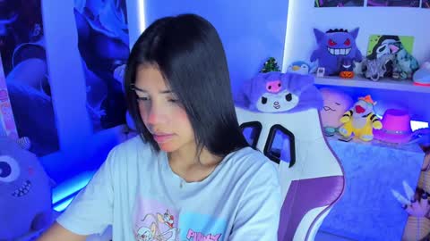 Snapshot of cutestephuwu chatting on December 28, 2:32 pm  - independent model online show from December 28, 2:32 pm