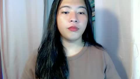 cute online show from February 27, 3:39 am