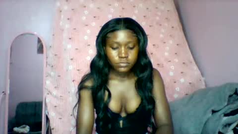 cutezola online show from November 25, 5:20 am