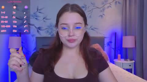 Snapshot of cutie__cutiee_ chatting on September 14, 9:56 pm Nika online show from September 14, 9:56 pm