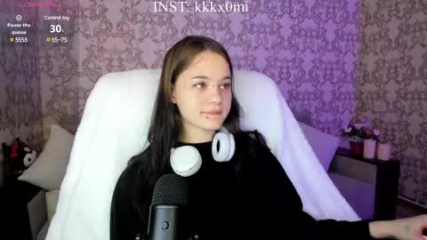 Snapshot of cutiekitty_cb chatting on February 12, 11:18 am cutiekitty_cb online show from February 12, 11:18 am