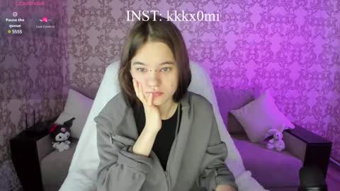 Snapshot of cutiekitty_cb chatting on March 11, 5:35 am cutiekitty_cb online show from March 11, 5:35 am