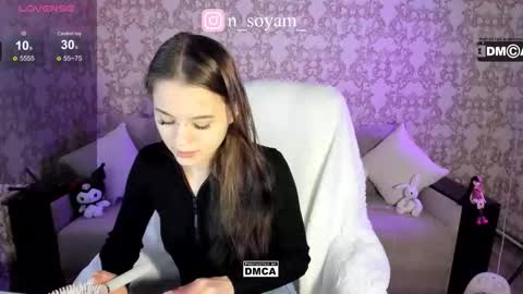 Snapshot of cutiekitty_cb chatting on September 24, 9:52 am cutiekitty_cb online show from September 24, 9:52 am