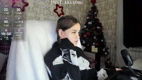 Snapshot of cutiekitty_cb chatting on December 21, 1:53 pm cutiekitty_cb online show from December 21, 1:53 pm
