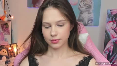 Snapshot of cutierori chatting on December 17, 3:06 am Rori  Instagram cutierori  online show from December 17, 3:06 am