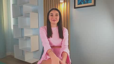 Im Bella online show from February 8, 12:06 pm