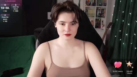 Snapshot of cybersamuraii chatting on March 6, 7:21 pm Helen Blossom online show from March 6, 7:21 pm