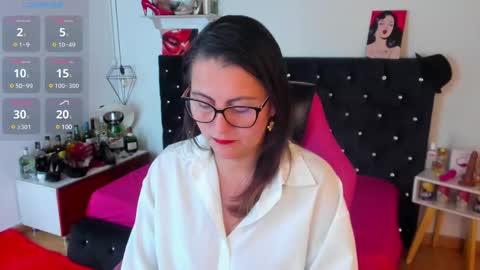 Mia  online show from March 1, 11:28 am