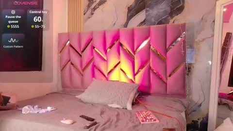 JAZMIN online show from October 20, 7:39 pm