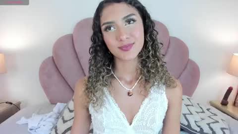 Snapshot of daddysgirrl1_ chatting on September 11, 10:54 pm Bethany online show from September 11, 10:54 pm