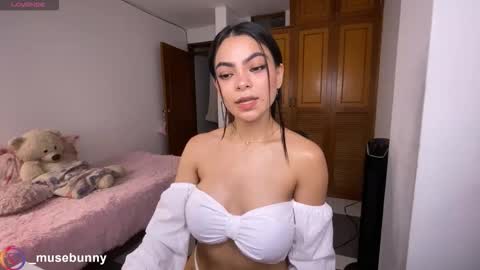 Snapshot of daddysweeeetbody chatting on September 11, 4:24 am Sophie online show from September 11, 4:24 am