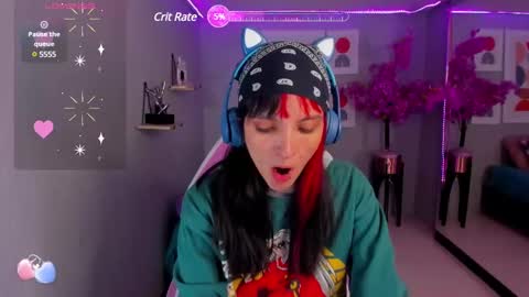 dafne huges online show from February 2, 12:35 pm