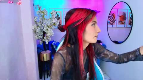 dafne huges online show from December 1, 7:27 pm