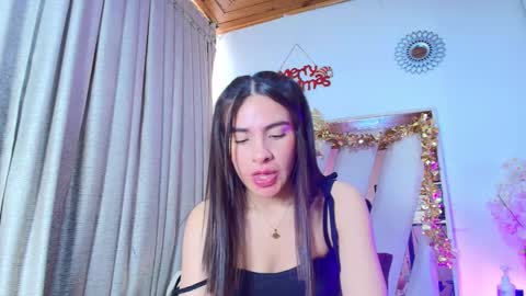 dafne_quenn online show from December 22, 1:14 pm