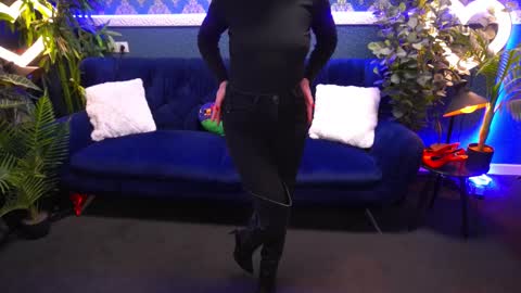 Dafni Mon online show from March 4, 6:47 am