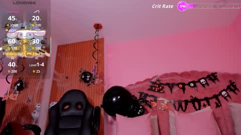 Snapshot of dafnne_miller chatting on October 22, 5:23 am dafnne_miller online show from October 22, 5:23 am