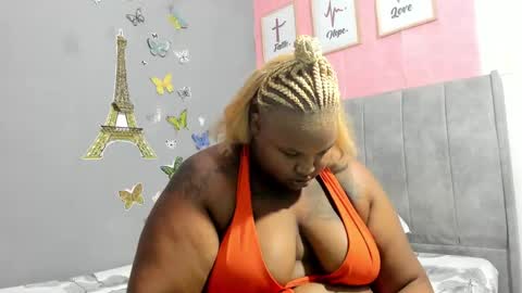 Snapshot of dahianajoss chatting on February 4, 1:34 am Ebony Sex Dahian online show from February 4, 1:34 am