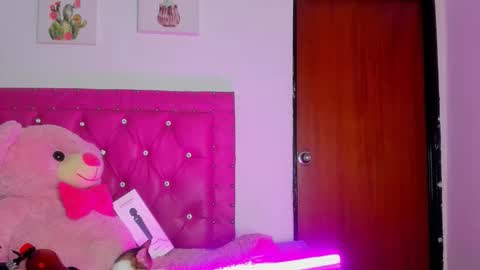    online show from December 4, 8:49 am