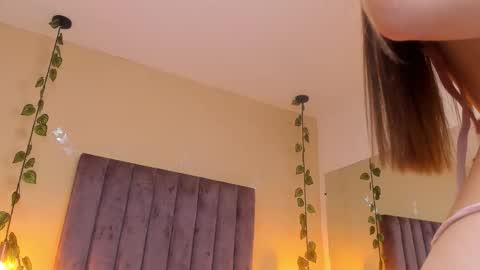 Dahlia online show from November 7, 12:49 am