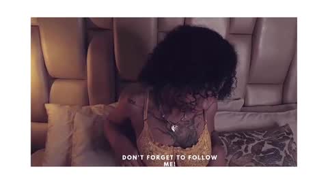 Daiana online show from March 11, 1:01 pm