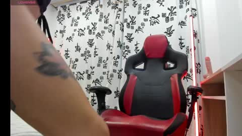 Snapshot of daila_ chatting on February 20, 2:40 am daila_ online show from February 20, 2:40 am