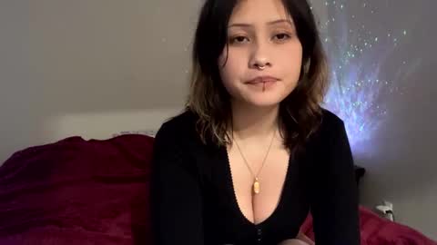 Daisy online show from December 24, 8:27 pm