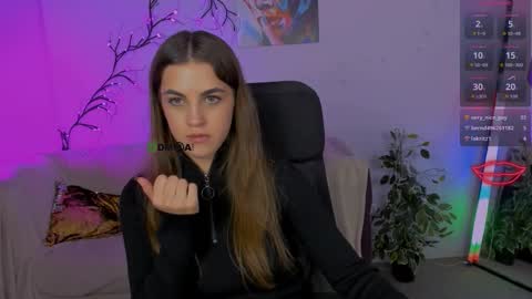 daisy online show from October 7, 1:59 pm