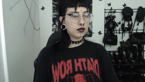 dakota online show from November 6, 11:49 am