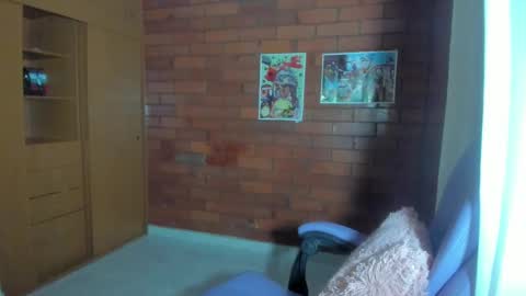 The girl of your dreams o online show from February 3, 11:58 pm