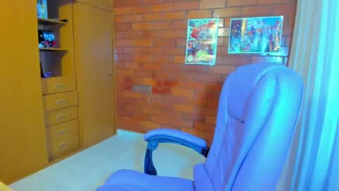 The girl of your dreams o online show from February 5, 6:48 pm