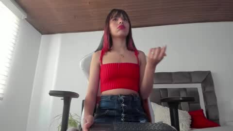 dalia_lux_ online show from September 25, 1:32 pm