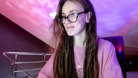Snapshot of dalia_peach chatting on February 25, 10:26 am Dalia online show from February 25, 10:26 am