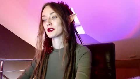 Snapshot of dalia_peach chatting on December 21, 10:39 am Dalia online show from December 21, 10:39 am