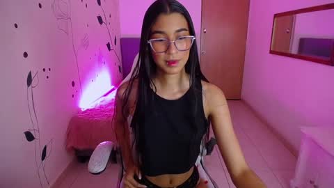 Snapshot of dana_paula chatting on January 17, 11:49 am dana_paula online show from January 17, 11:49 am