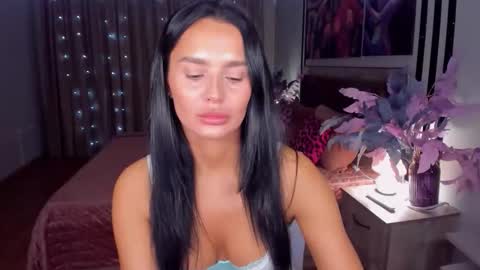 DanaMiers online show from December 5, 10:38 am