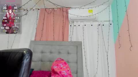 Snapshot of dani_lue chatting on December 31, 11:20 am dani_lue online show from December 31, 11:20 am
