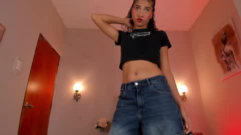 Hi I am Dani online show from February 5, 11:34 am