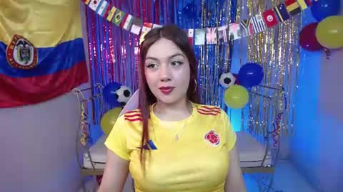 dani_taylor_ online show from June 18, 3:30 am