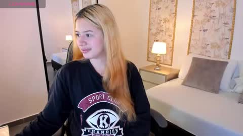 D A N I A online show from November 5, 2:50 am