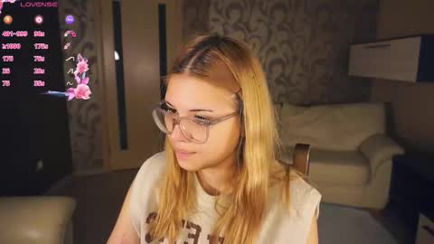 Snapshot of danibedonie chatting on September 12, 6:59 pm Venice online show from September 12, 6:59 pm