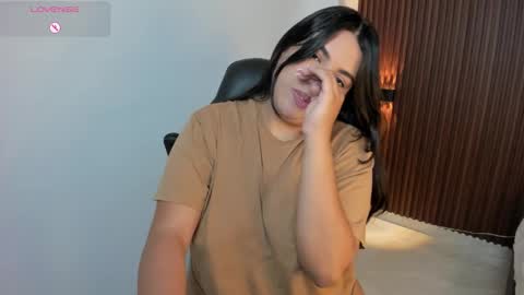 D A N I online show from November 27, 4:37 am