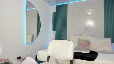 Danielle online show from November 14, 4:34 am